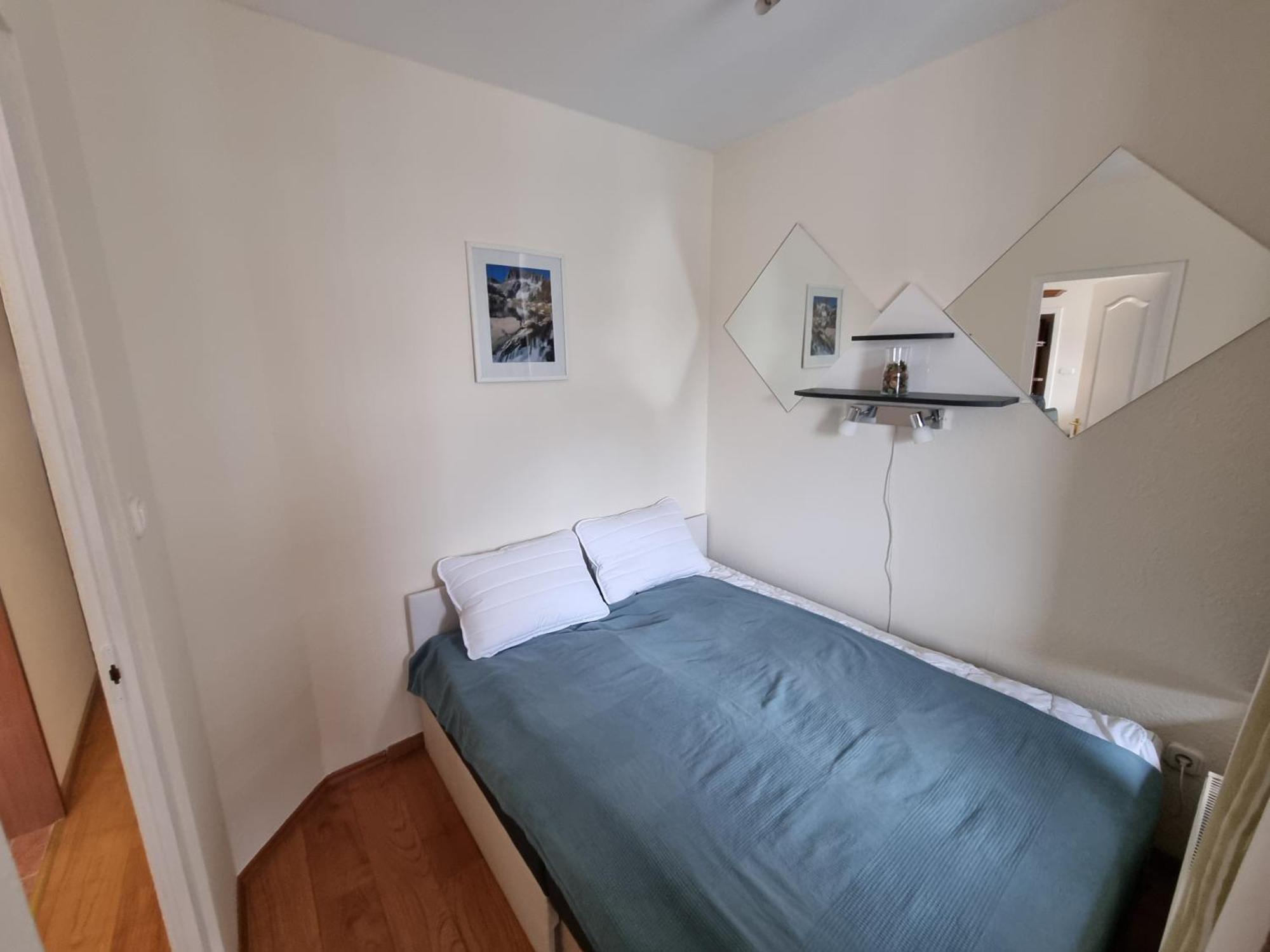 Merry&car - Huge Balcony + Living + 2br Boedapest